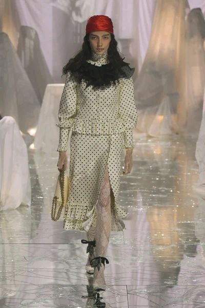 Look 22